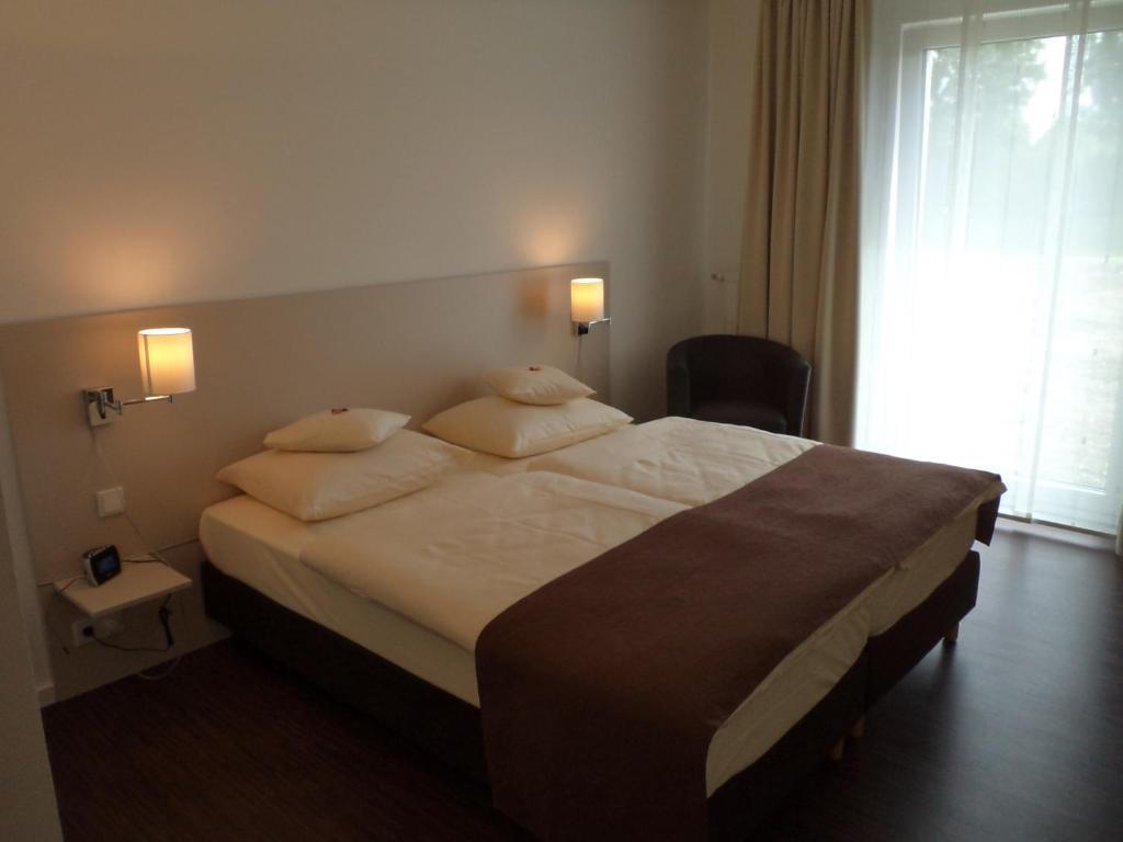Das Neue Hotel Am Park Френденберг Номер фото